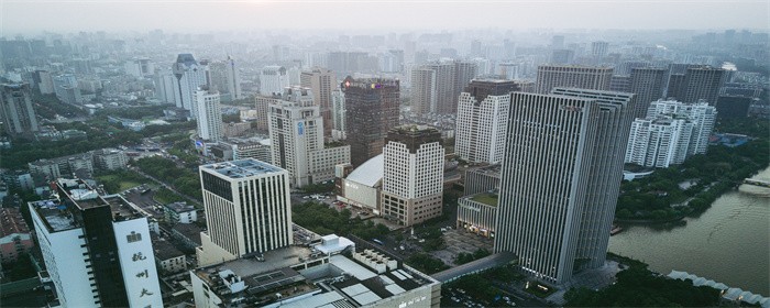 摄图网_500409417_鸟瞰城市全景(企业商用).jpg