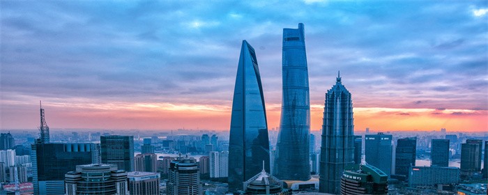 摄图网_500648799_上海CBD夜景(企业商用).jpg